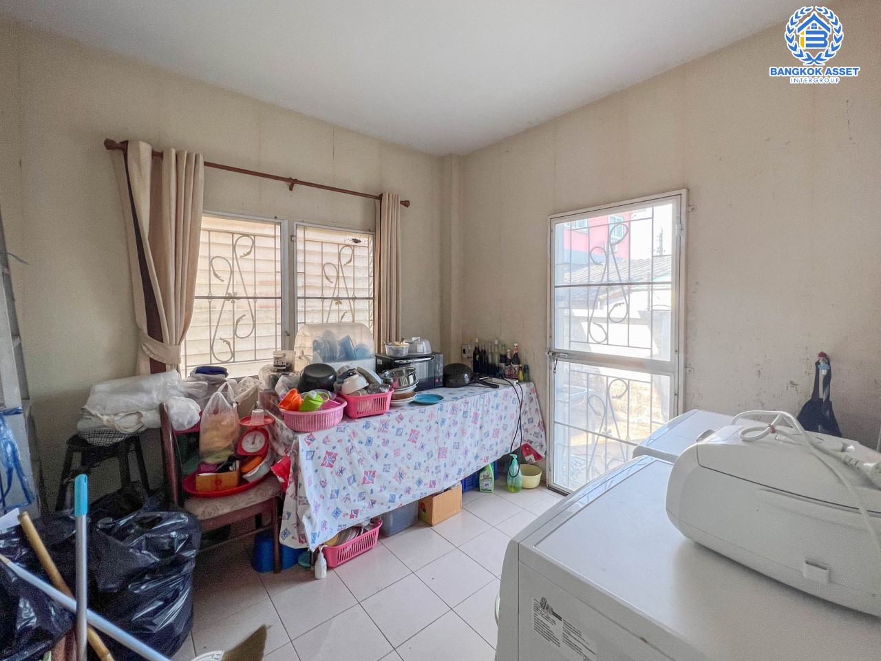 *****บ้านเดี่ยวมือสอง ม.มนชญา4 สายไหม ฟังก์ชันพร้อม 3 ห้องนอน 3 ห้องน้ำ จอดรถได้ 2 คัน เนื้อที่กว้าง 65.1 ตร.ว. บ้านสวยพร้อมเข้าอยู่ แถมฟรี เครื่องปรับอากาศ 1 เครื่อง, แครื่องทำน้ำอุ่น 2 เครื่อง บนทำเลเชื่อมต่อถนนเพิ่มสิน ถนนสุขภิบาล5 ถนนสายไหม ใกล้ทางด่วน ฉลองรัช และรถไฟฟ้า สถานี "สะพานใหม่"